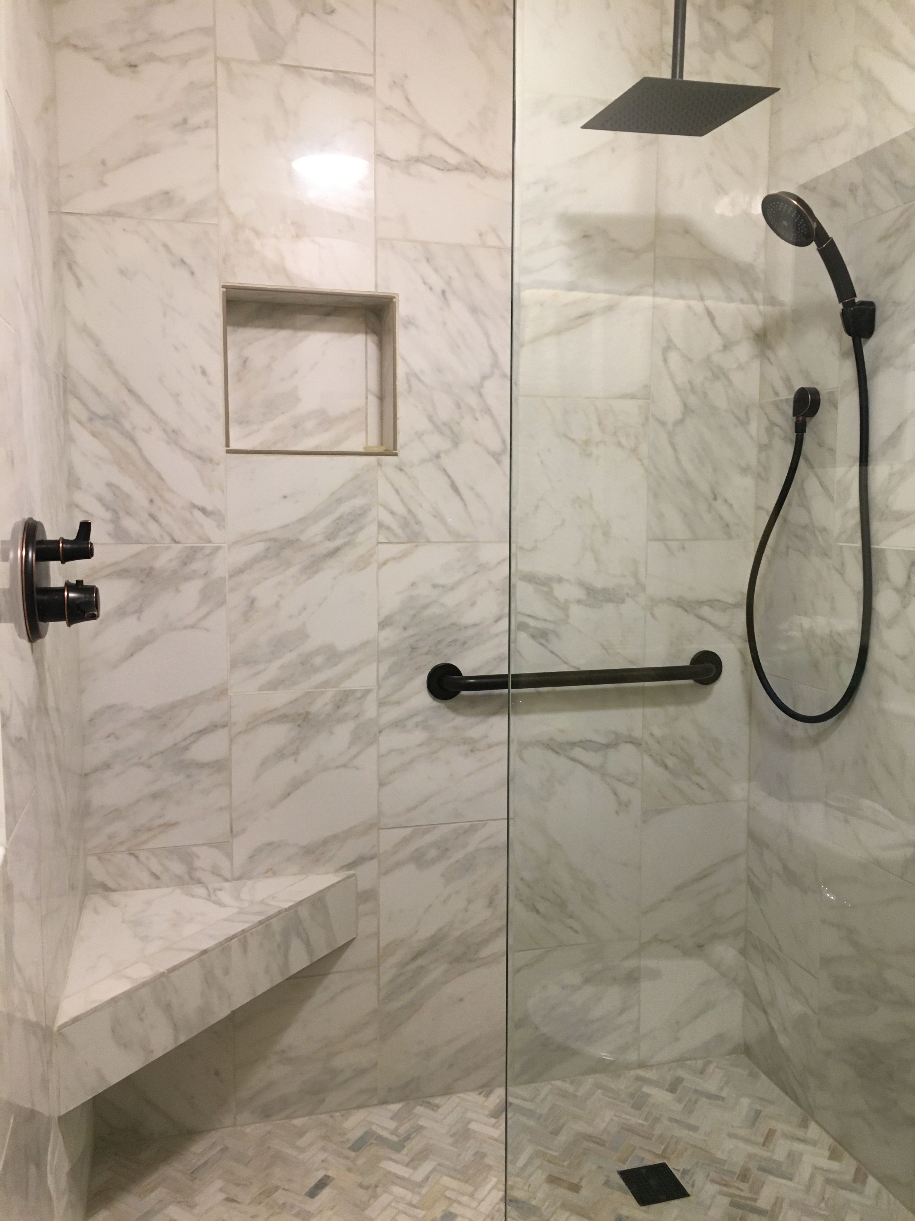 Bathtub to walk-in shower conversion with fixed glass splash panel
